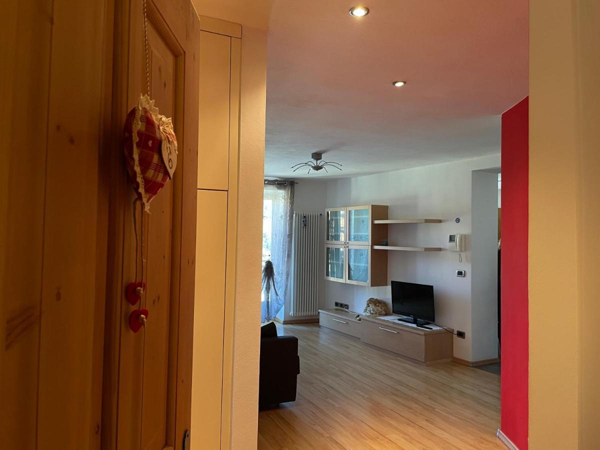 Agriturismo La Canonica Brez المظهر الخارجي الصورة