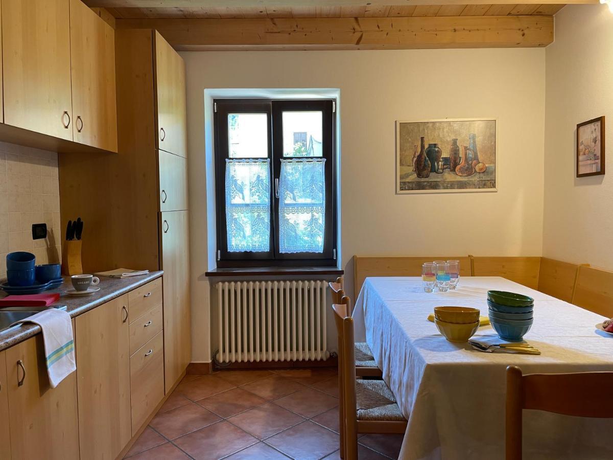 Agriturismo La Canonica Brez المظهر الخارجي الصورة
