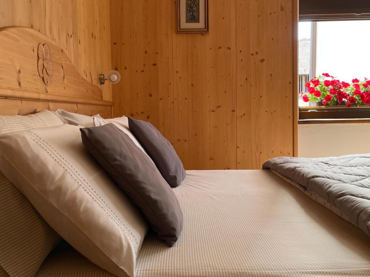 Agriturismo La Canonica Brez المظهر الخارجي الصورة